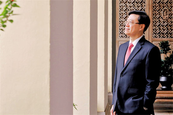 李家超