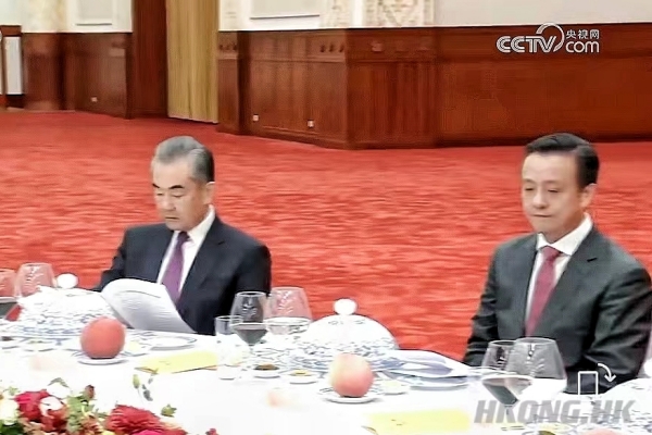 中国和平统一促进会香港总会会长姚志胜应邀出席招待会。